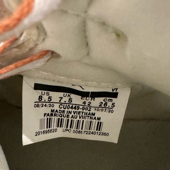 Air Jordan High-Top Sneakers - Size 8.5 - Picture 5 of 5